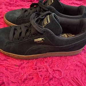 Puma Suede Sneakers